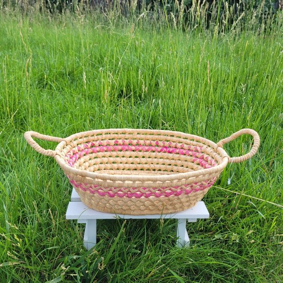 Basket / Vintage Basket